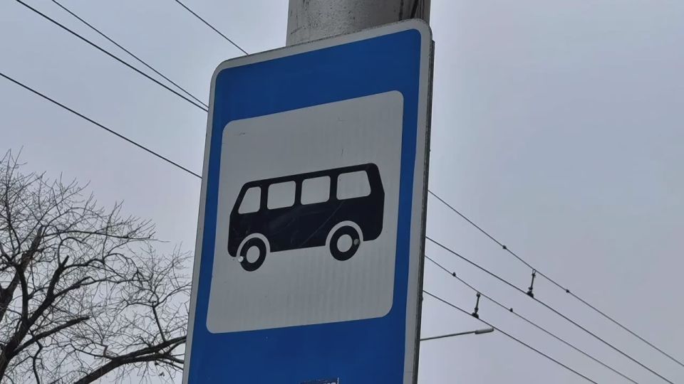 Оставленный «на пару минут» автомобиль способен повлиять на весь транспортный поток