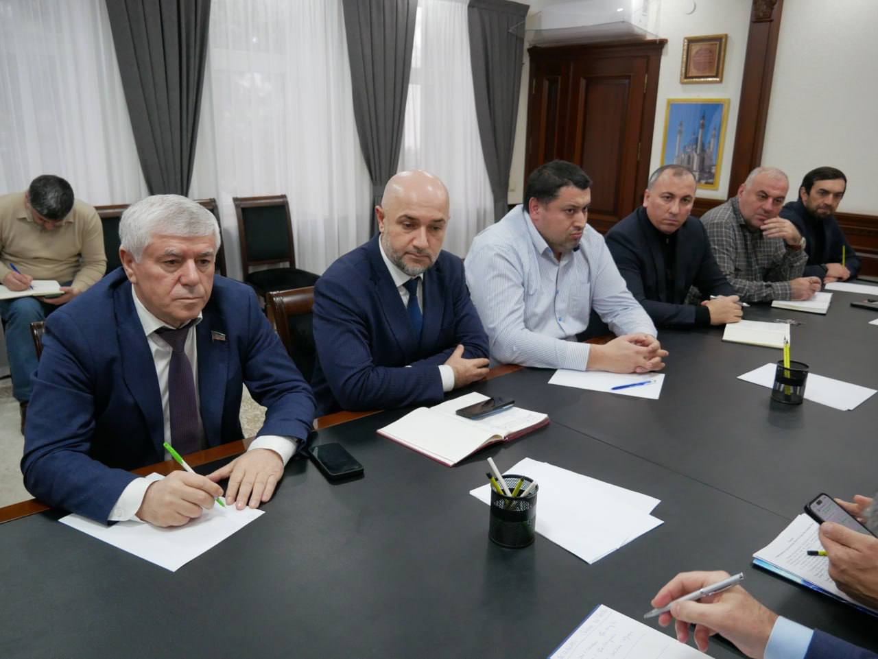 Проблемы электросетевого хозяйства города Дагестанские Огни стали предметом обсуждения на совещании под председательством министра энергетики и тарифов РД Марата Шихалиева Проблемы электросетевого хозяйства города Дагестанские Огни стали предметом обсуждения на совещании под председательством министра энергетики и тарифов РД Марата Шихалиева