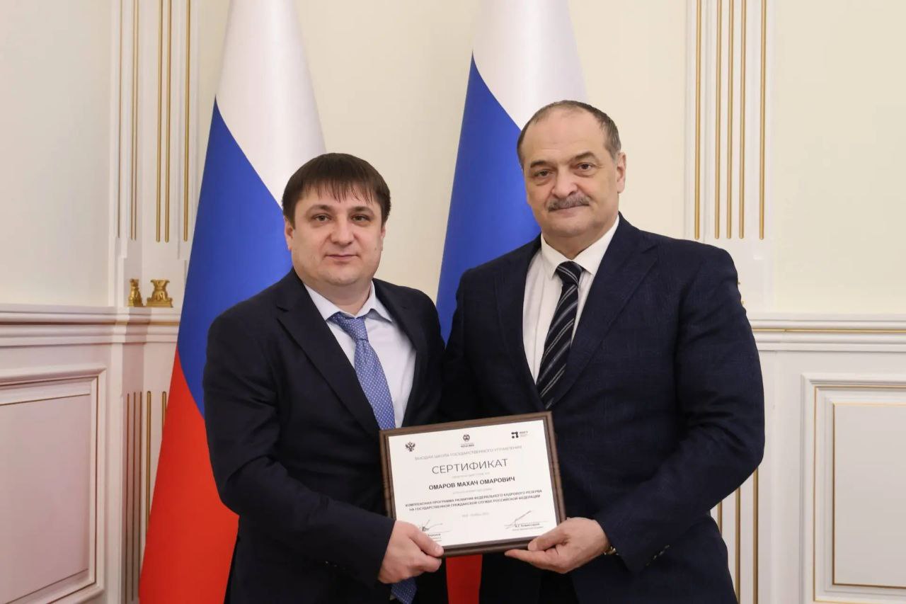 Заур Аскендеров принял участие во встрече с участниками федерального кадрового резерва и программы «Время Героев» Заур Аскендеров принял участие во встрече с участниками федерального кадрового резерва и программы «Время Героев»