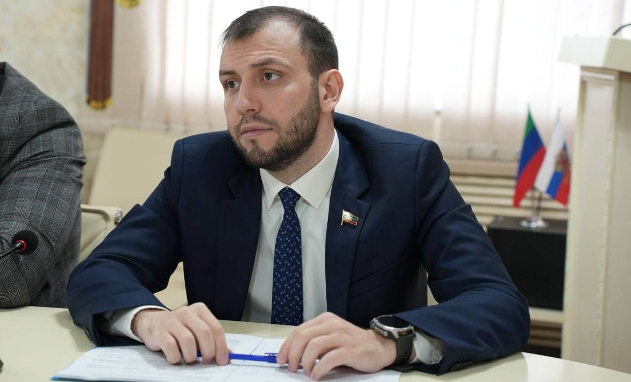 Корголи Корголиев провел заседание Антитеррористической комиссии Корголи Корголиев провел заседание Антитеррористической комиссии