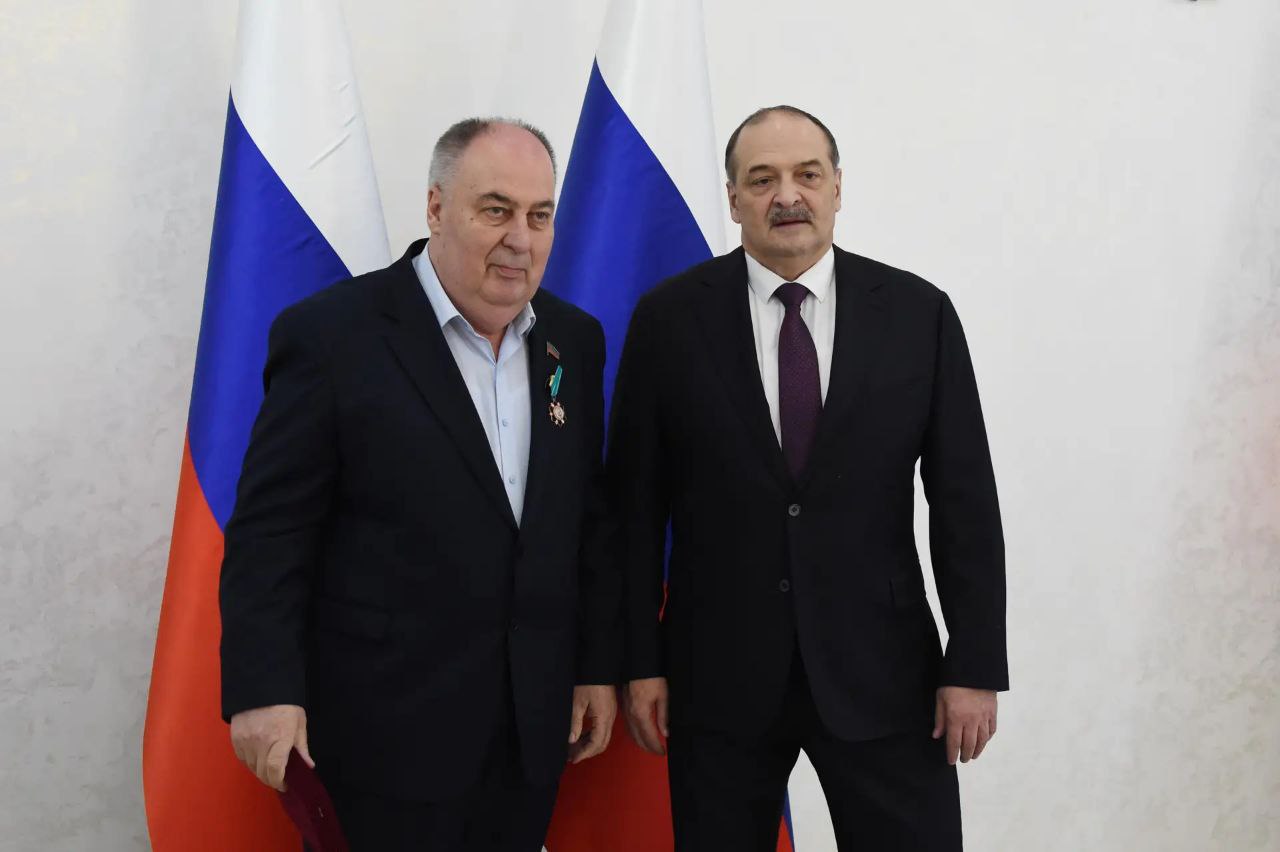 Председатель НС РД Заур Аскендеров принял участие в итоговой церемонии вручения государственных наград Председатель НС РД Заур Аскендеров принял участие в итоговой церемонии вручения государственных наград