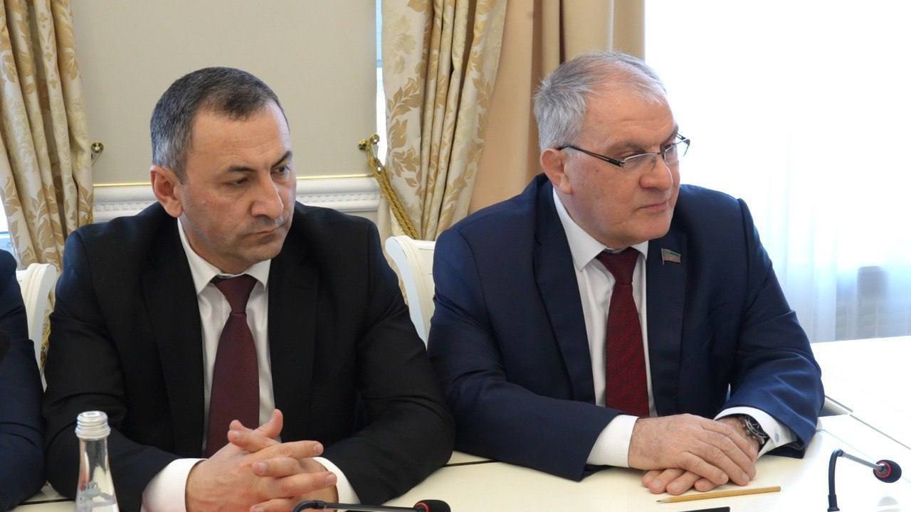 Последнее в текущем году аппаратное совещание администрации города Махачкалы прошло под председательством главы города Джамбулата Салавова Последнее в текущем году аппаратное совещание администрации города Махачкалы прошло под председательством главы города Джамбулата Салавова