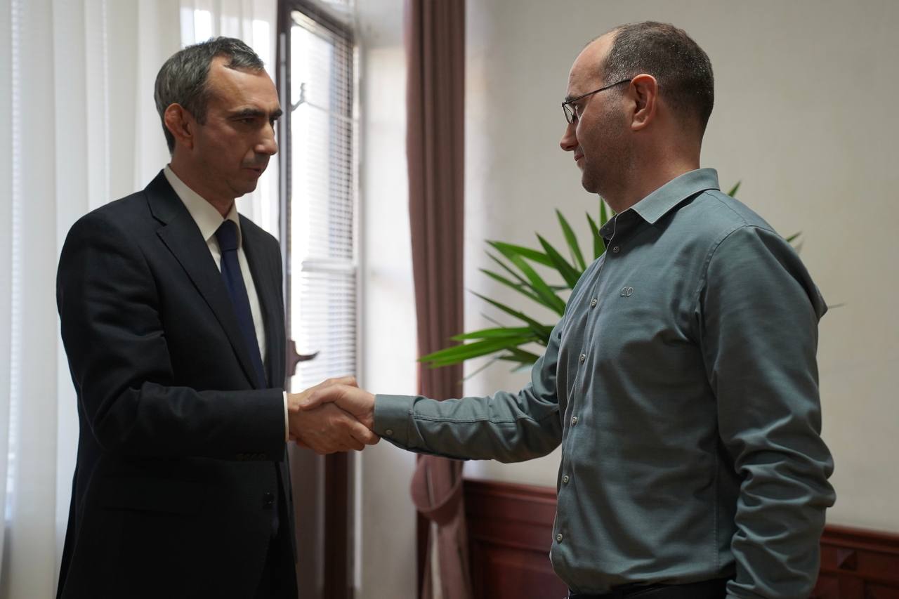 В Минимуществе Дагестана подвели итоги года и наградили отличившихся сотрудников В Минимуществе Дагестана подвели итоги года и наградили отличившихся сотрудников