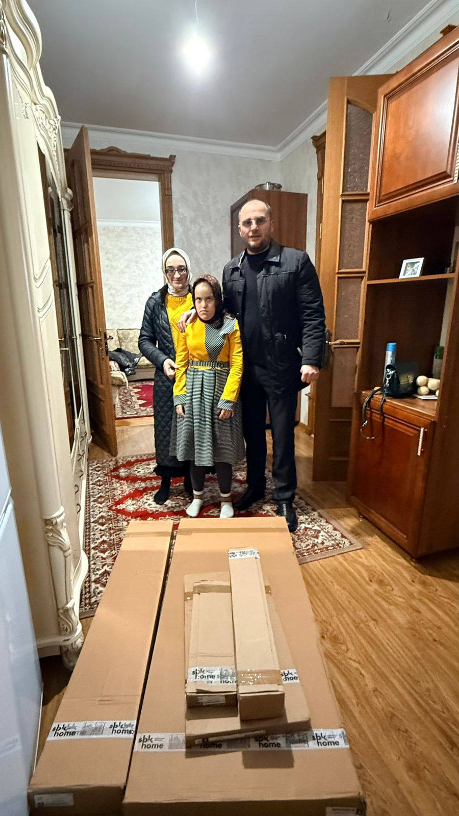 Эмин Мерданов исполнил новогодние мечты юных жителей Махачкалы Эмин Мерданов исполнил новогодние мечты юных жителей Махачкалы