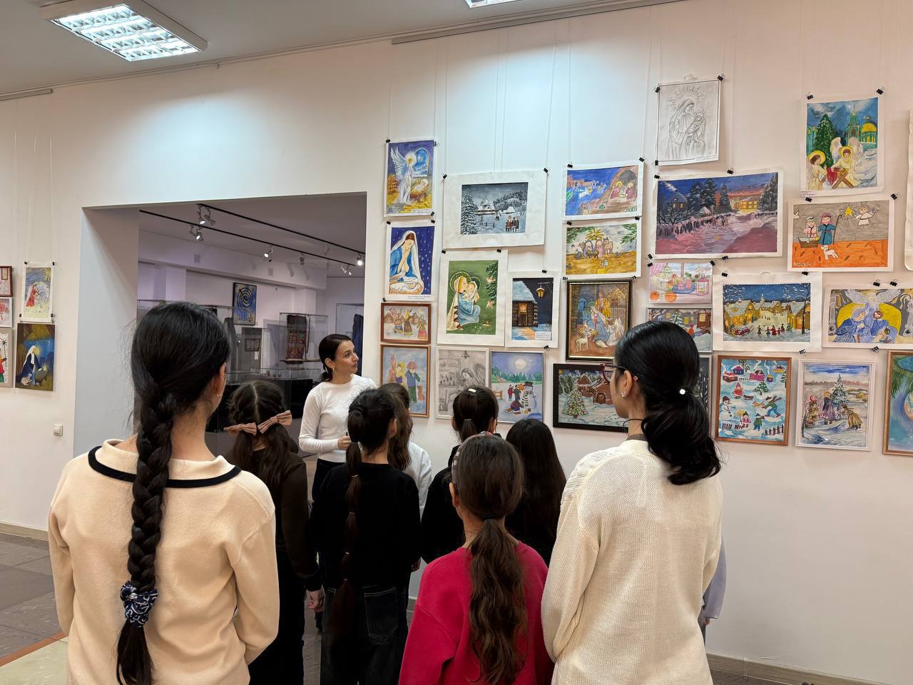 В канун Рождества Христова в Музее истории мировых культур и религий провели мастер-класс по росписи деревянных рождественских ангелов В канун Рождества Христова в Музее истории мировых культур и религий провели мастер-класс по росписи деревянных рождественских ангелов