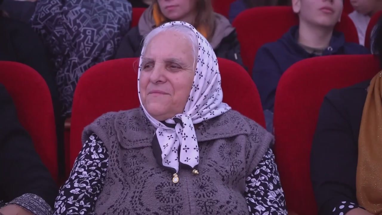 Сегодня, 7 января, в праздник Рождества Христова, во Дворце детско-юношеского творчества (ДДЮТ) состоялась традиционная рождественская программа «Свет звезды чудесной»