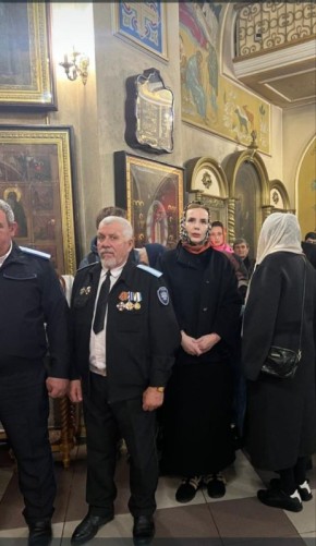 В праздник Рождества Христова депутат Народного Собрания РД Марина Котенко приняла участие в богослужении, которое прошло в Свято-Успенском кафедральном соборе Махачкалы