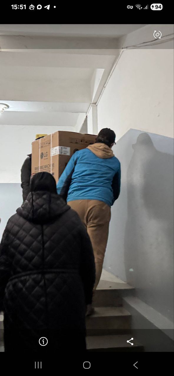 Хабибулла Магомедов оказал помощь многодетной семье, в которой мать одна воспитывает троих малолетних детей; Хабибулла Магомедов оказал помощь многодетной семье, в которой мать одна воспитывает троих малолетних детей;