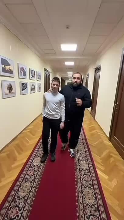 В новогодние праздники Султан Хамзаев пригласил в Государственную Думу Летифа Магомедова