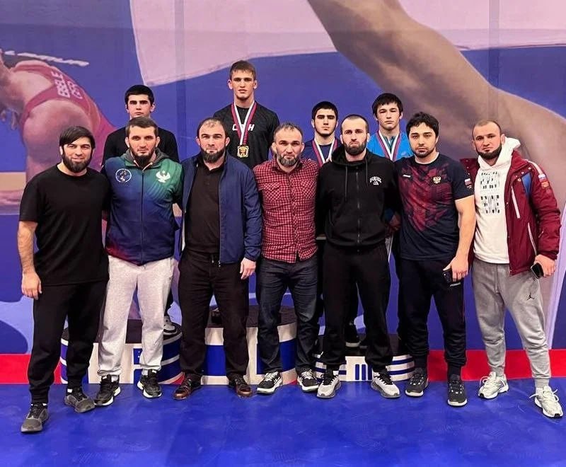 Дагестанские борцы – сильнейшие на молодежном чемпионате СКФО
