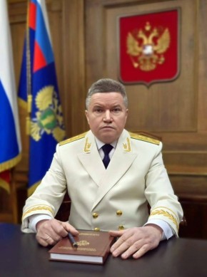 Поздравление прокурора Республики Дагестан Виктора Эппа с Днём работника прокуратуры Российской Федерации: