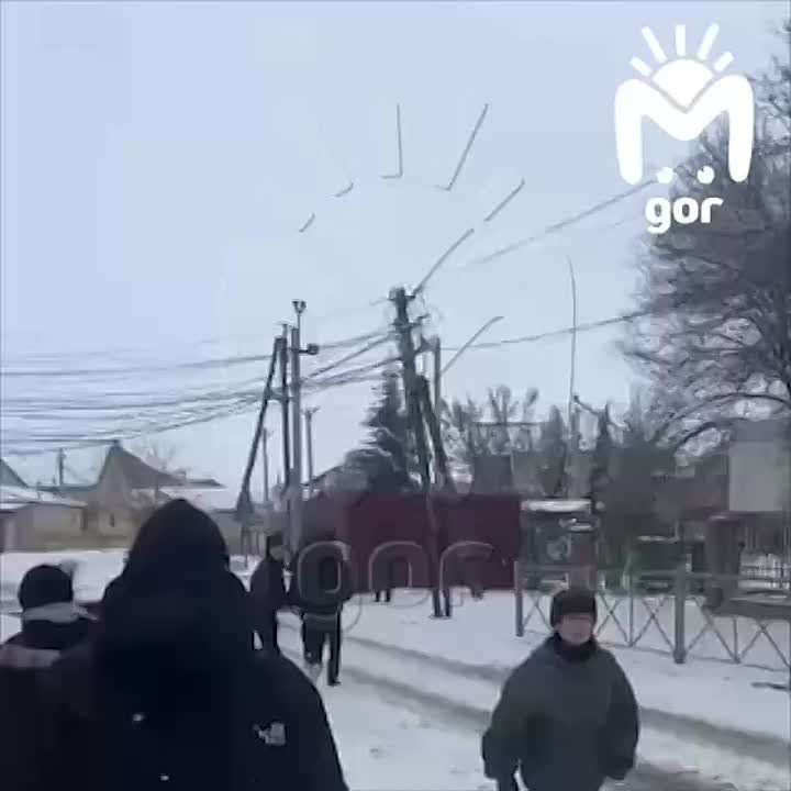 Охранник школы в Дагестане ударил ученика ножом за то, что тот попал в него снежком