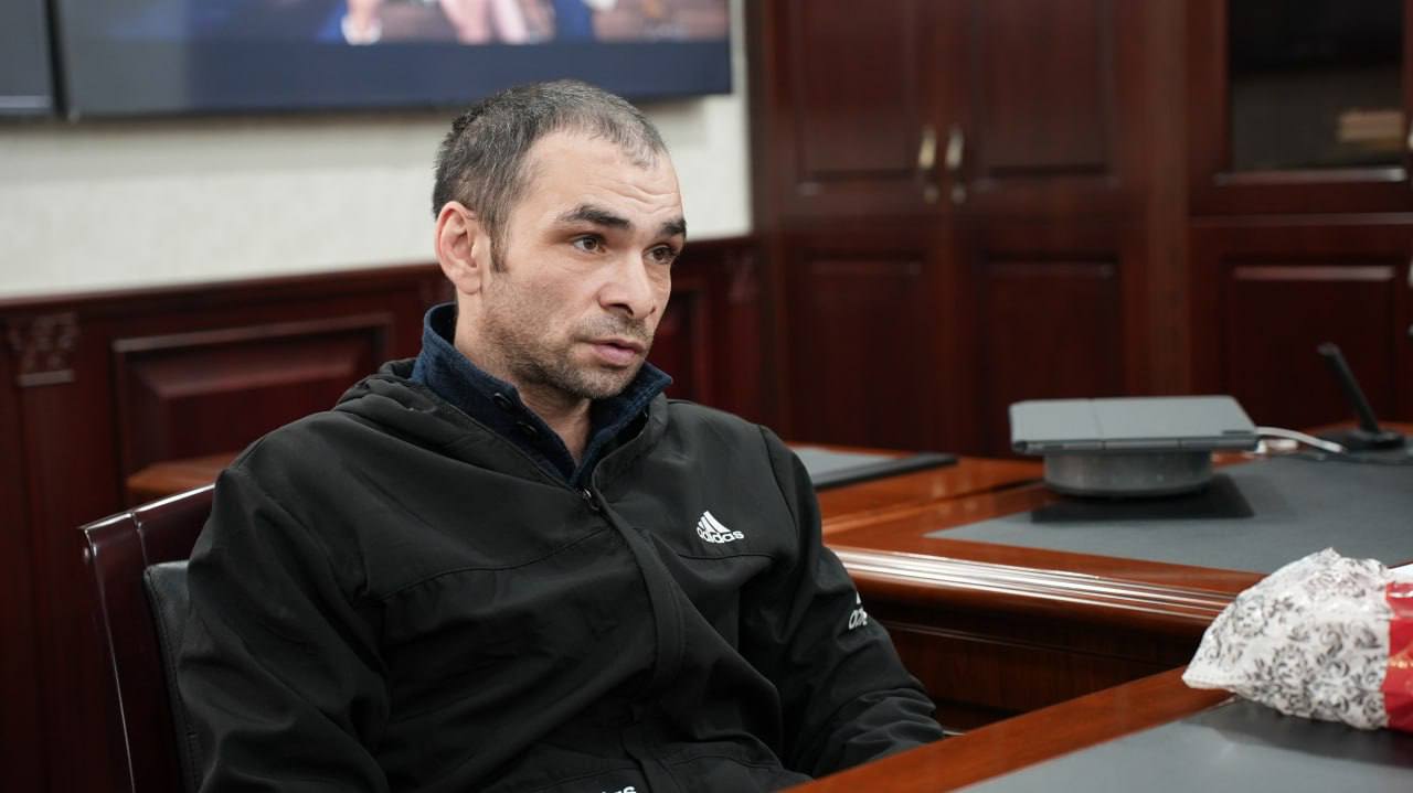 Корголи Корголиев встретился с участником специальной военной операции Заирханом Суйчхановым Корголи Корголиев встретился с участником специальной военной операции Заирханом Суйчхановым