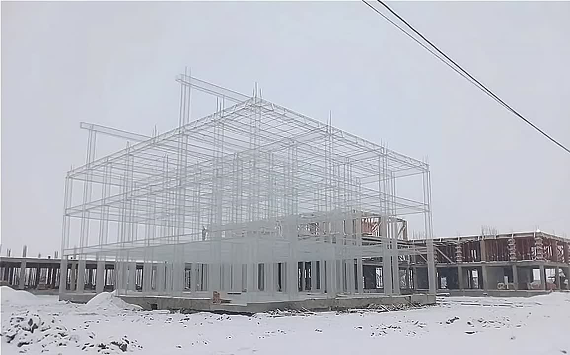 Непогода - не помеха: продолжается строительство новой школы в селе Новосаситли