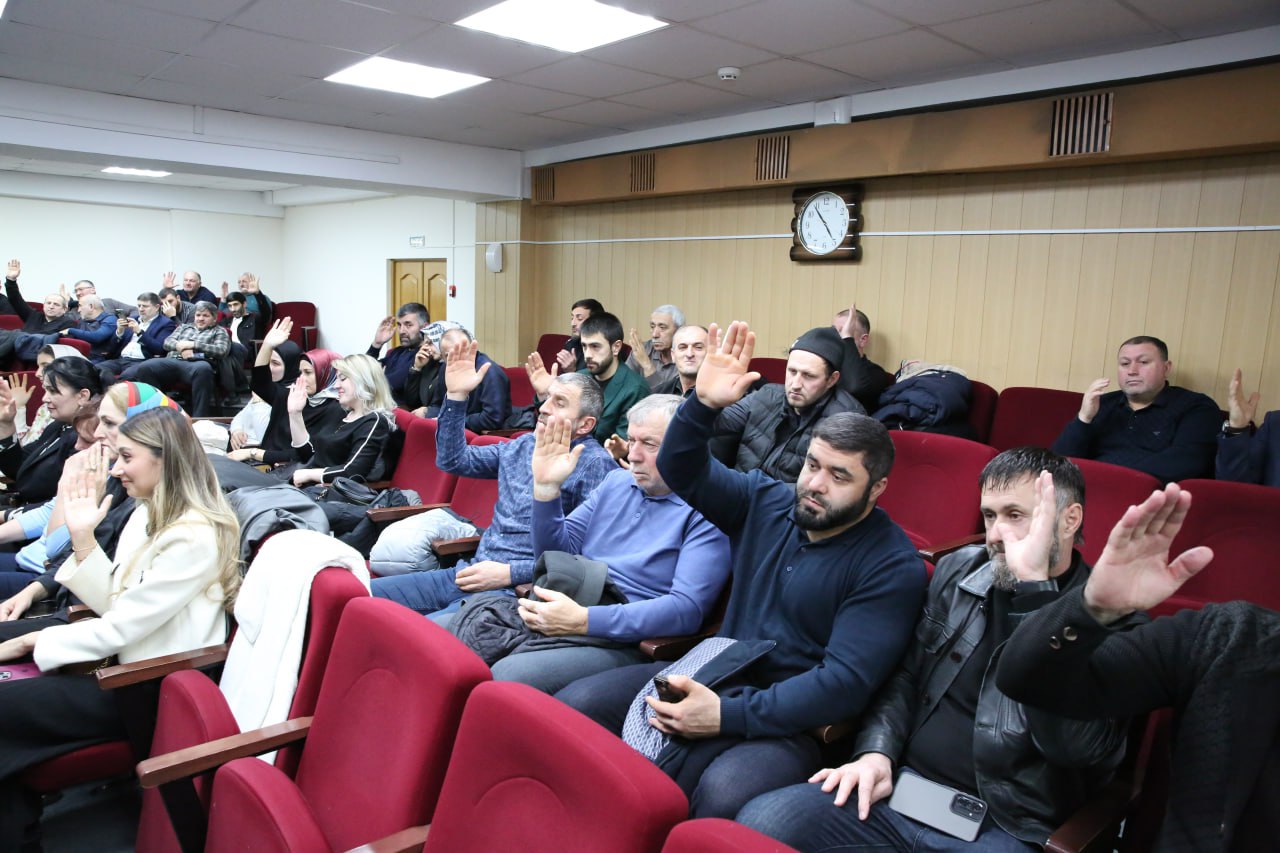 Дагестанская республиканская общественная организация «Федерация волейбола» подвела итоги минувшего года и наградила отличившихся Дагестанская республиканская общественная организация «Федерация волейбола» подвела итоги минувшего года и наградила отличившихся