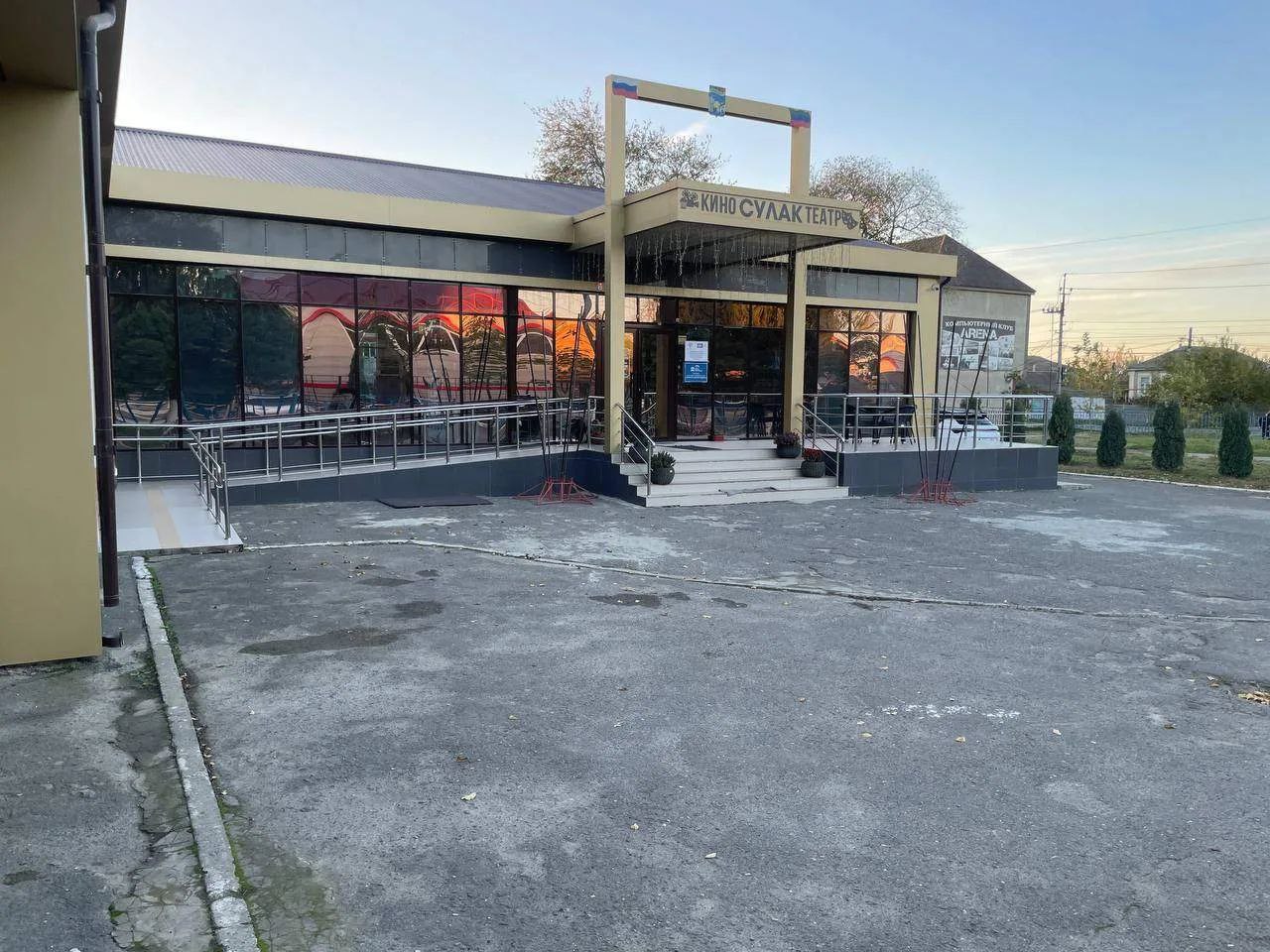 Депутат НС РД Гаджи Биярсланов выделит до 1 млн рублей в рамках софинансирования на ремонт детского сада «Светлячок» и Дома культуры «Сулак» в Кизилюрте Депутат НС РД Гаджи Биярсланов выделит до 1 млн рублей в рамках софинансирования на ремонт детского сада «Светлячок» и Дома культуры «Сулак» в Кизилюрте