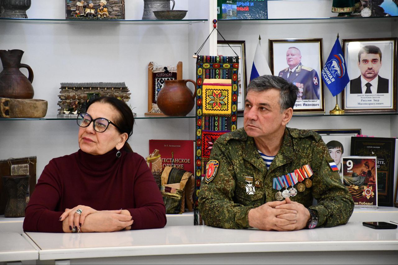 Память о героях: в Каспийске отметили годовщину снятия блокады Ленинграда Память о героях: в Каспийске отметили годовщину снятия блокады Ленинграда