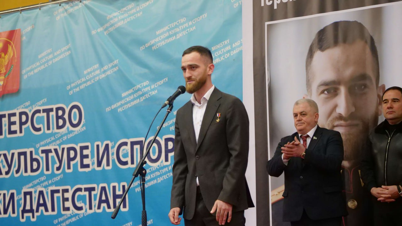 В Каспийске прошло первенство Дагестана по ушу-саньда в честь Героя России Темирлана Абуталимова В Каспийске прошло первенство Дагестана по ушу-саньда в честь Героя России Темирлана Абуталимова