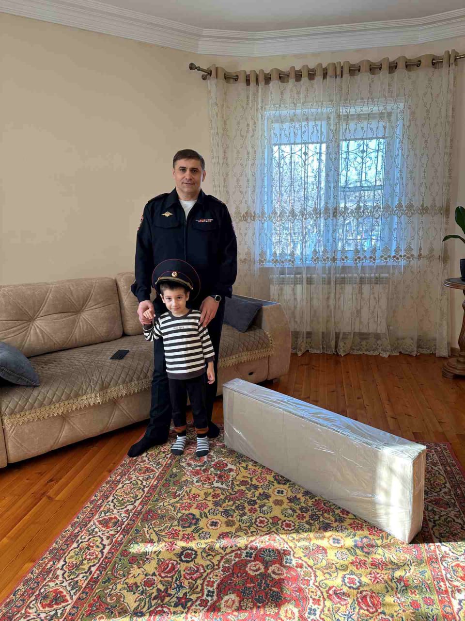 Сотрудники Махачкалинского линейного управления МВД России на транспорте во главе с начальником управления полковником полиции Ш.М. Мурадовым и его заместителем – начальником отделения по работе с личным составом полковником...