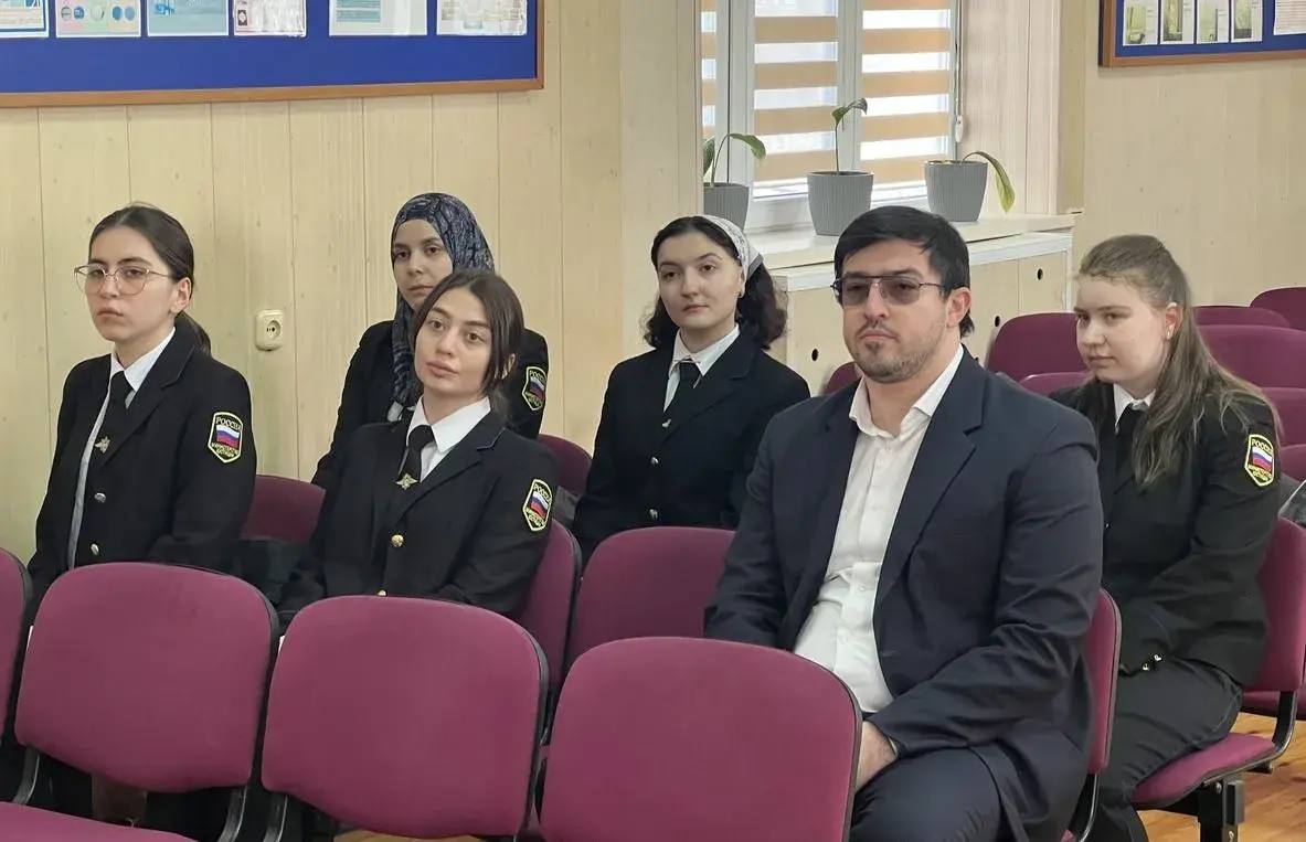 Студенты Правовой академии стали гостями Экспертнокриминалистического центра МВД по Республике Дагестан в рамках акции «Студенческий десант» Студенты Правовой академии стали гостями Экспертнокриминалистического центра МВД по Республике Дагестан в рамках акции «Студенческий десант»