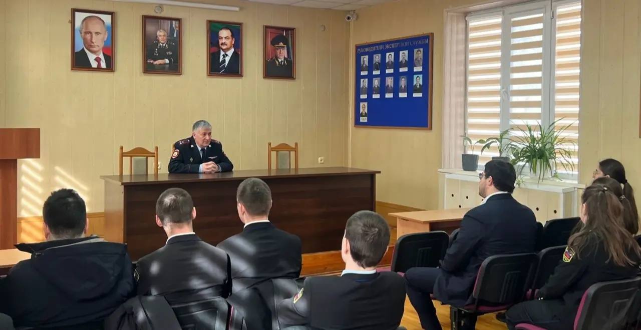 Студенты Правовой академии стали гостями Экспертнокриминалистического центра МВД по Республике Дагестан в рамках акции «Студенческий десант» Студенты Правовой академии стали гостями Экспертнокриминалистического центра МВД по Республике Дагестан в рамках акции «Студенческий десант»
