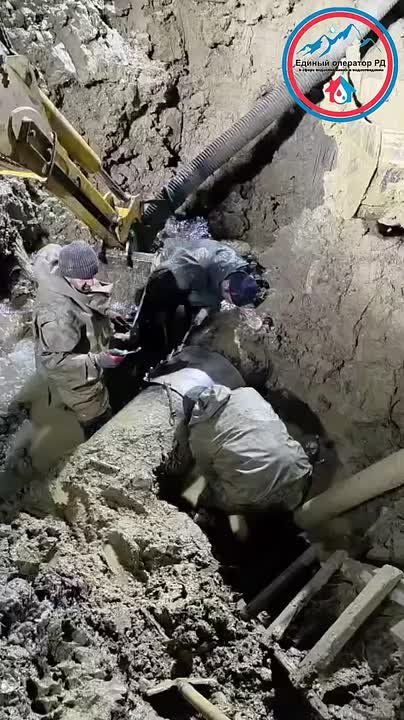 Сообщаем что в 5:30 утра аварийно-восстановительные работы на магистральном водоводе диаметром 500 мм, расположенном по адресу: Хушетское шоссе, 24, полностью завершены