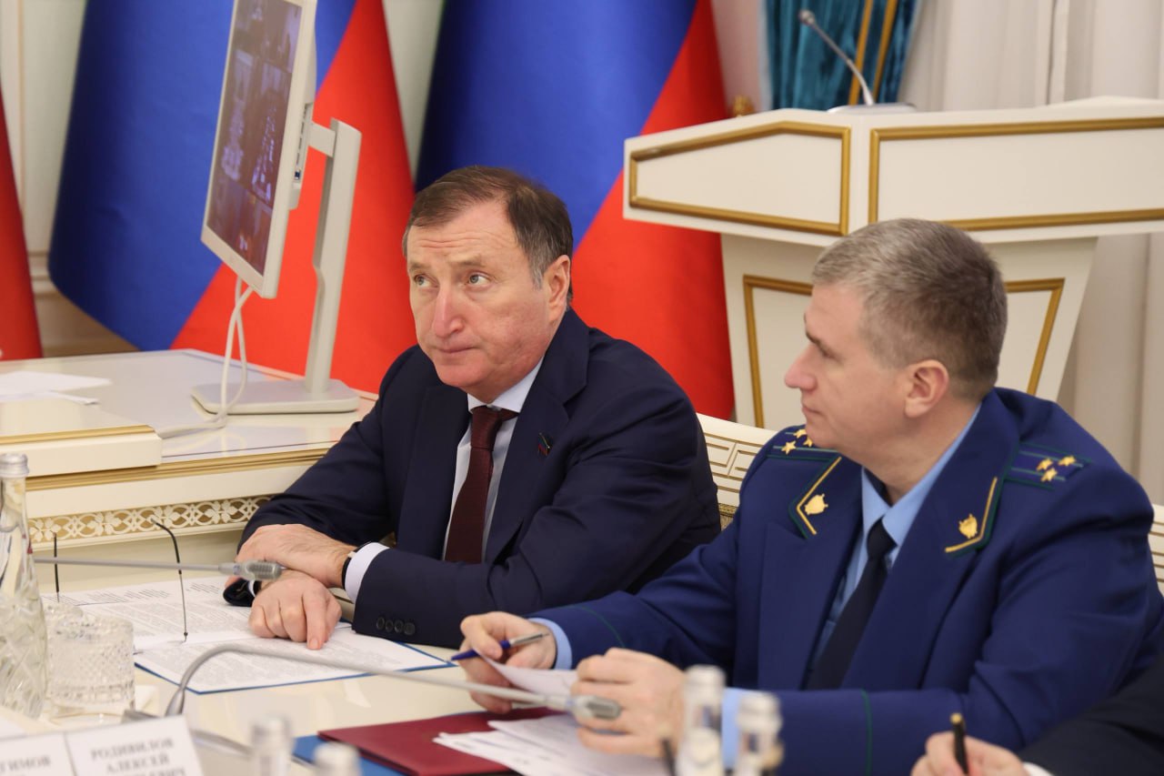 Сергей Меликов провел заседание Республиканской призывной комиссии Сергей Меликов провел заседание Республиканской призывной комиссии