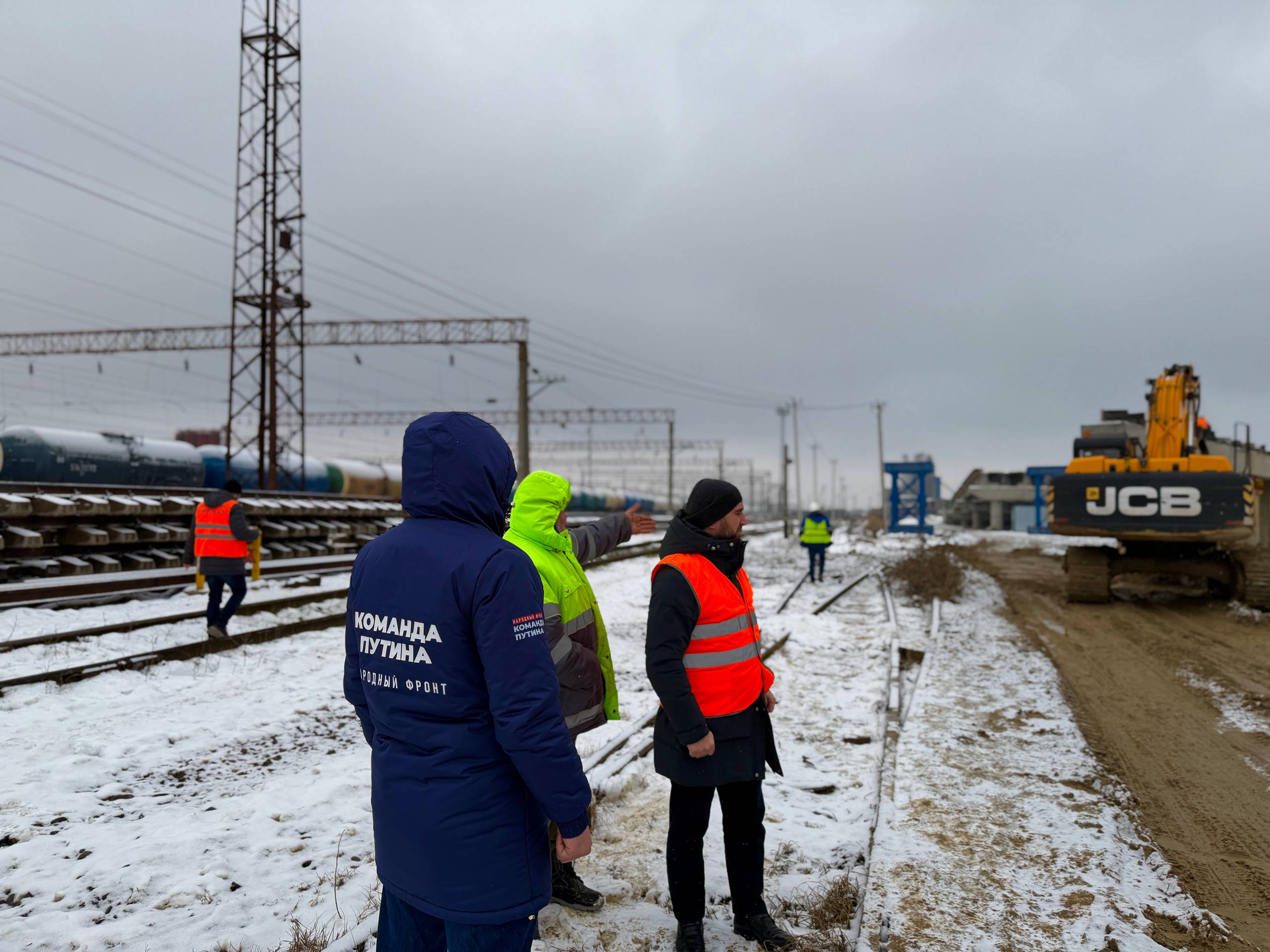 Инспекция проверила этап строительства дороги к Махачкалинскому порту Инспекция проверила этап строительства дороги к Махачкалинскому порту
