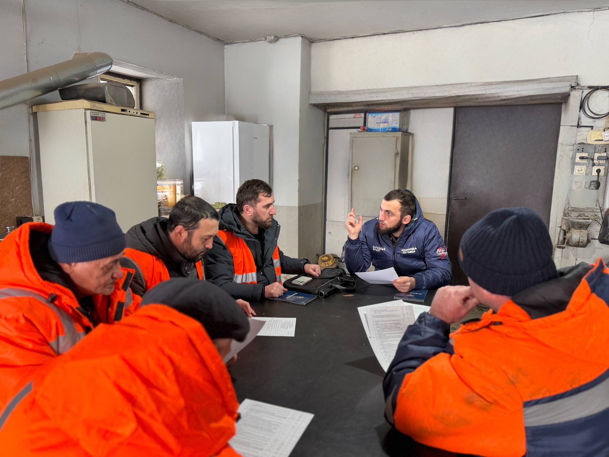 Общественники проверили ход работ на участке дороги «Буйнакск - Кизилюрт»