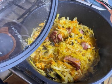 Что добавить в тушёную капусту, чтобы получить максимум вкуса