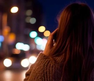Никаких «да» и «подтверждаю»: как аферисты используют ваш голос против вас
