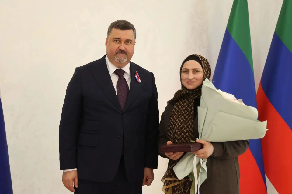 Мисиди Шамхалова из Дагестана удостоена звания «Мать-героиня» за воспитание десятерых детей