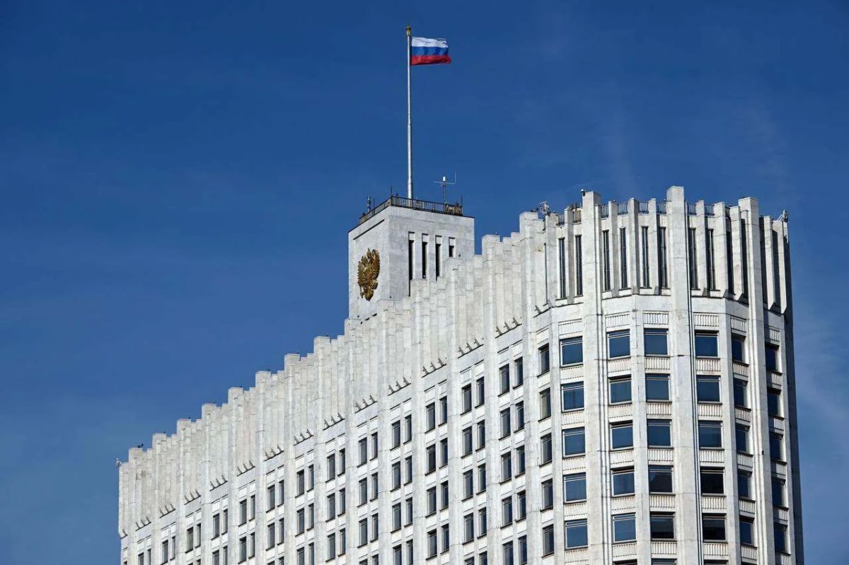 Правительство РФ, продолжая снижать долговую нагрузку регионов, спишет две трети задолженности по бюджетным кредитам 17 субъектам страны, в том числе Республике Дагестан