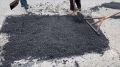 В Хасавюрте продолжается ямочный ремонт дорог