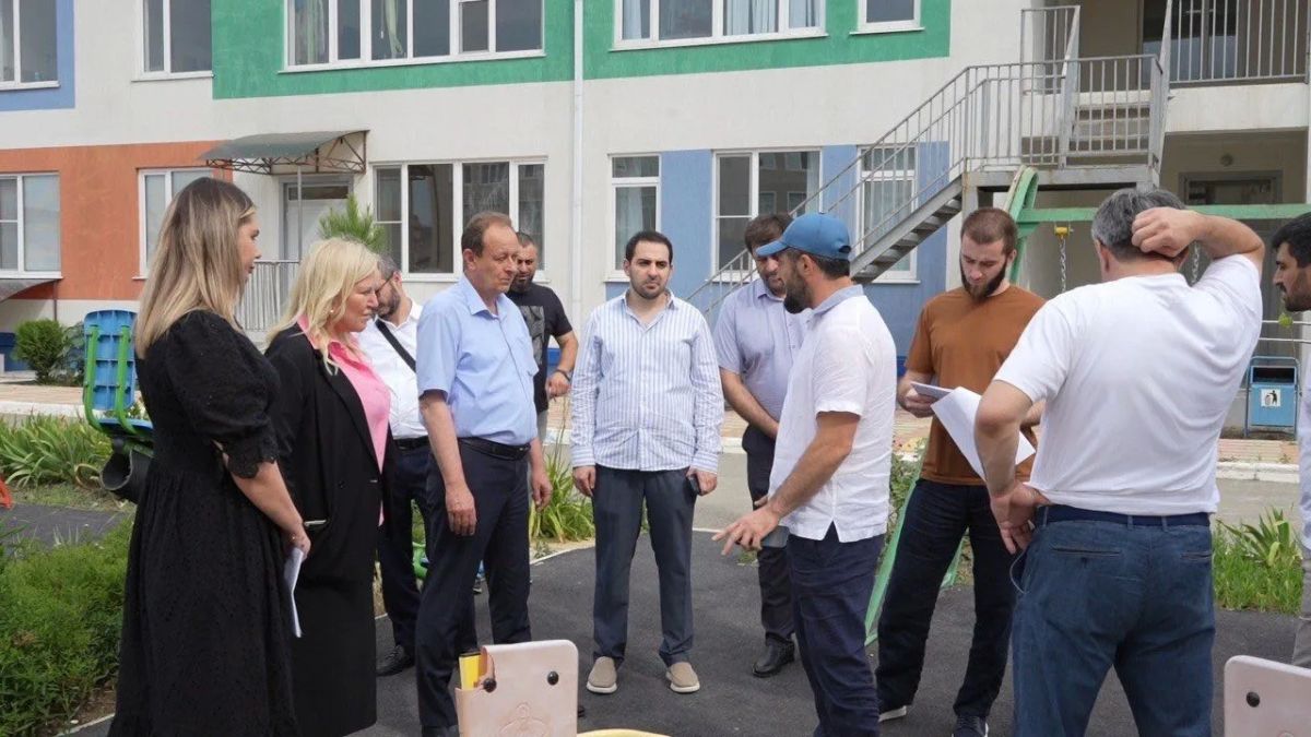 Капремонт начался в пострадавших от паводка образовательных учреждениях Махачкалы