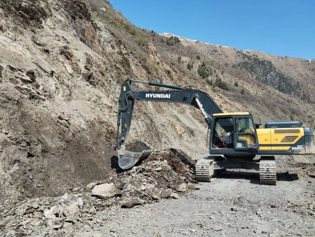 Движение транспорта закрыто в Агульском районе