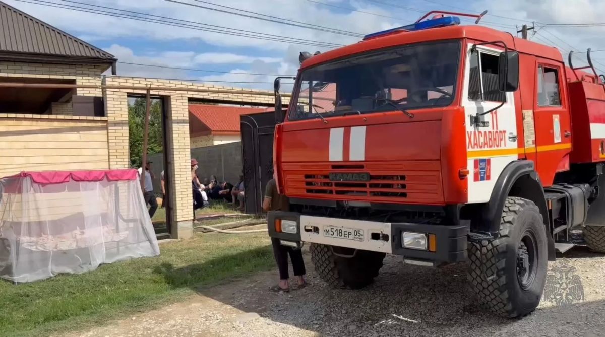 В Хасавюртовском районе при пожаре погибли двое детей