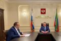 Временно исполняющий обязанности Председателя Верховного Суда Республики Дагестан Александр Гудимов провел рабочую встречу с врио министра юстиции РД Гереем Хаировым