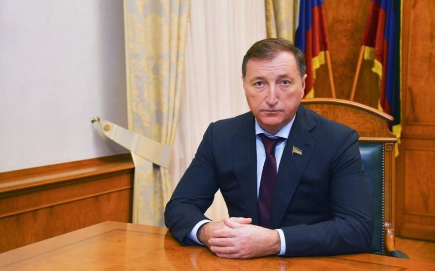 Заур Аскендеров: «Дагестан – один из первых регионов, где реализуют предложения по укреплению престижа профессии учителя»