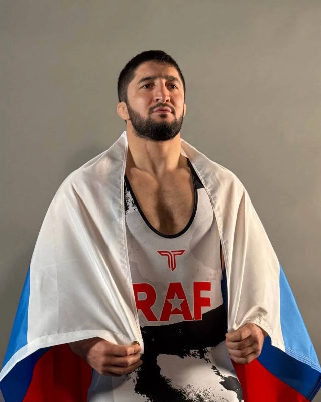 Двукратный олимпийский чемпион по вольной борьбе Абдулрашид Садулаев поделился эмоциями перед выступлением на турнире борцовской лиги RAF Georgia, который пройдет 11 июля в Тбилиси