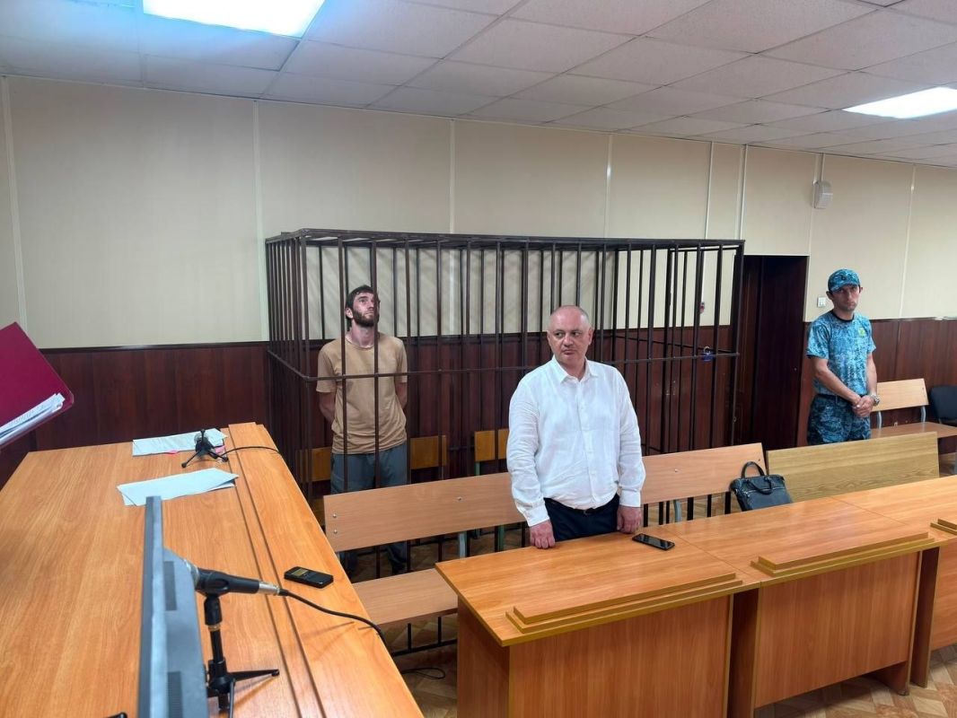 13 июля 2026 года Советский районный суд г. Махачкалы заключил под стражу 32-летнего гражданина республики, обвиняемого в покушении на сбыт наркотических средств в особо крупном размере (ч. 3 ст. 30, ч. 5 ст. 228.1 УК РФ)