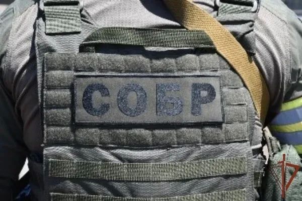 В Дагестане при участии Росгвардии задержан подозреваемый в содействии терроризму Бойцы СОБР «Ястреб – Каспий» Управления Росгвардии по Республике Дагестан, выполняющего задачи в интересах Объединенной группировки войск...