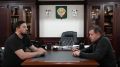 Глава Хасавюрта Корголи Корголиев встретился с участником специальной военной операции Исой Улубиевым