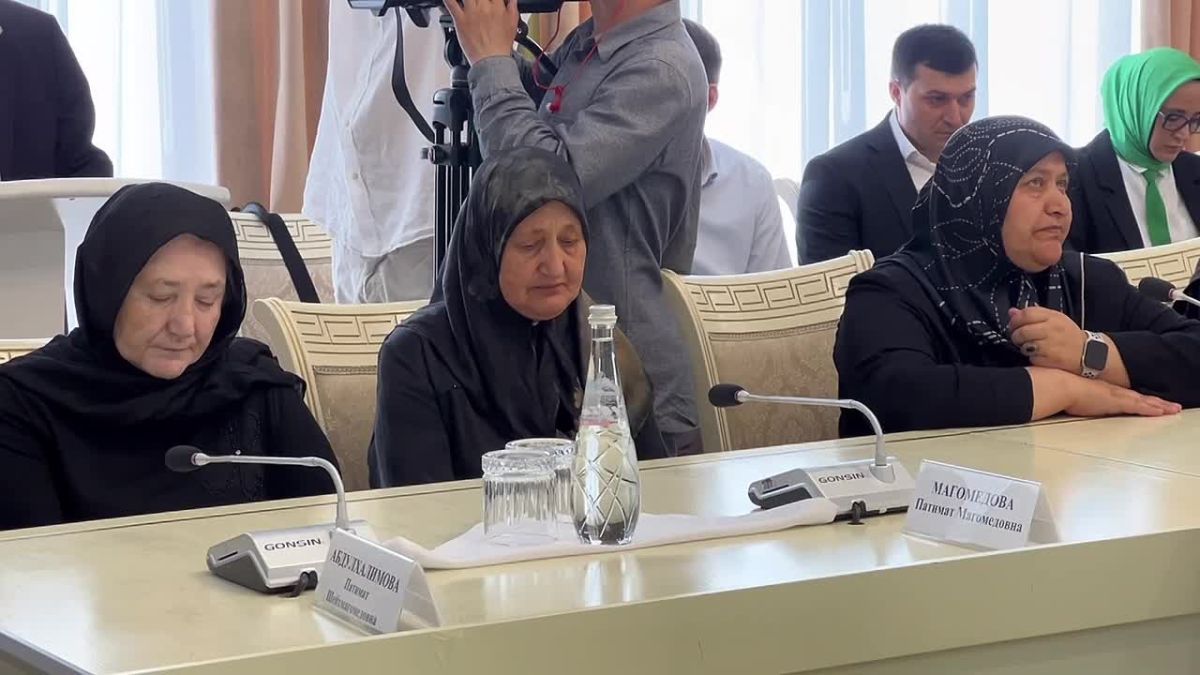 - Иса для всех нас пример отваги и чести, верности долгу и присяге, настоящий защитник Отечества и гордость Дагестана и всей России