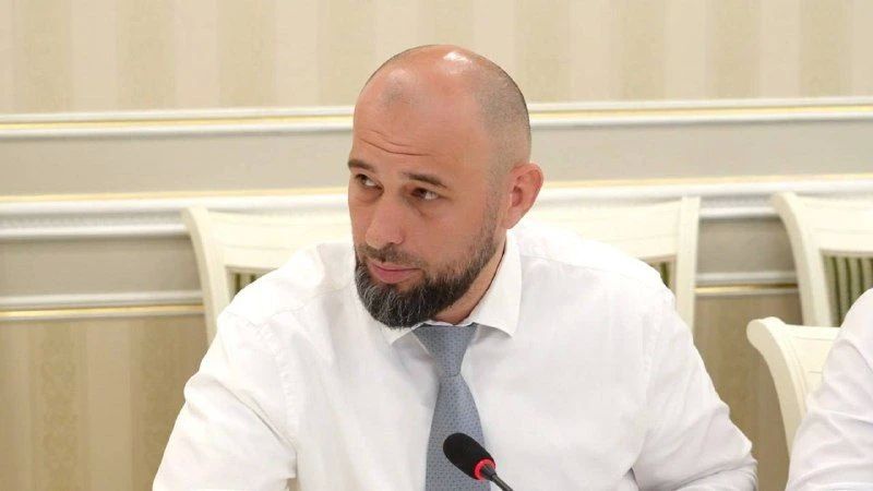 Первый заместитель Главы Махачкалы Гаджимурад Муртузалиев представил результаты работы структурных подразделений администрации города, а также рассказал о ходе реализации национальных проектов и федеральных программ на...