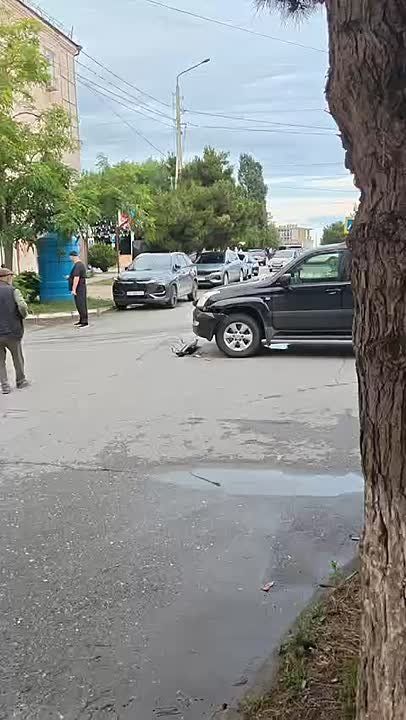 Сегодня вечером на улице Сулеймана Стальского произошло массовое ДТП