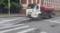 Кадры утренних поливомоечных работ