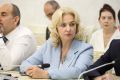 На заседании организационного комитета под руководством врио Главы Дагестана Федора Щукина врио министра культуры РД Зарема Бутаева доложила о реализации культурной программы Года единства народов России в Дагестане