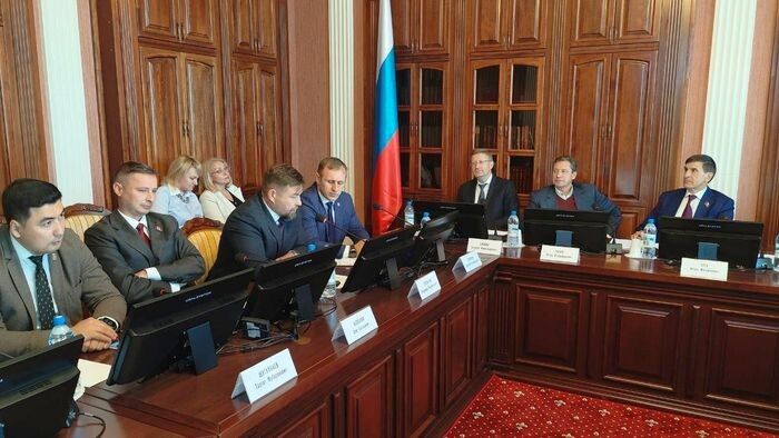 Омская область на пути к эффективному управлению госсобственностью: законопроект отложен