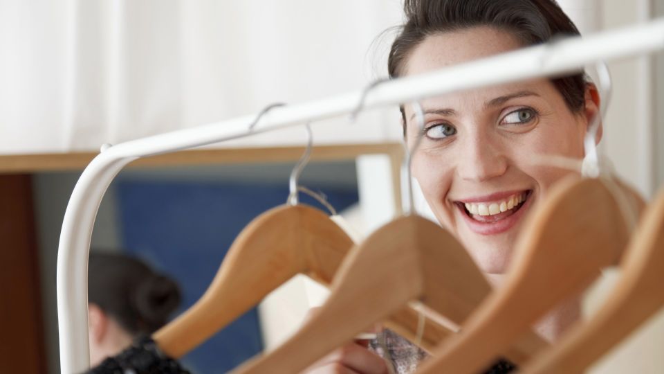 Чтобы не пришлось выбрасывать: эту одежду нельзя вешать на плечики